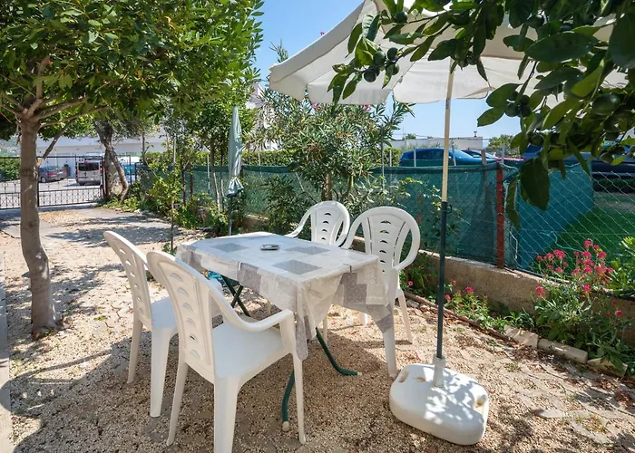 Apartments Near Beach Babic